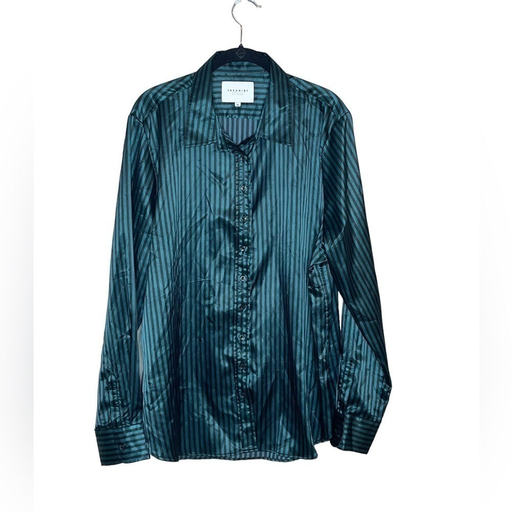 THE SHIRT ROCHELLE BEHRENS Grn/Blk Boyfriend Shirt‎